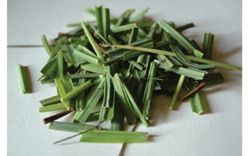 Dried Lemongrass Leaves